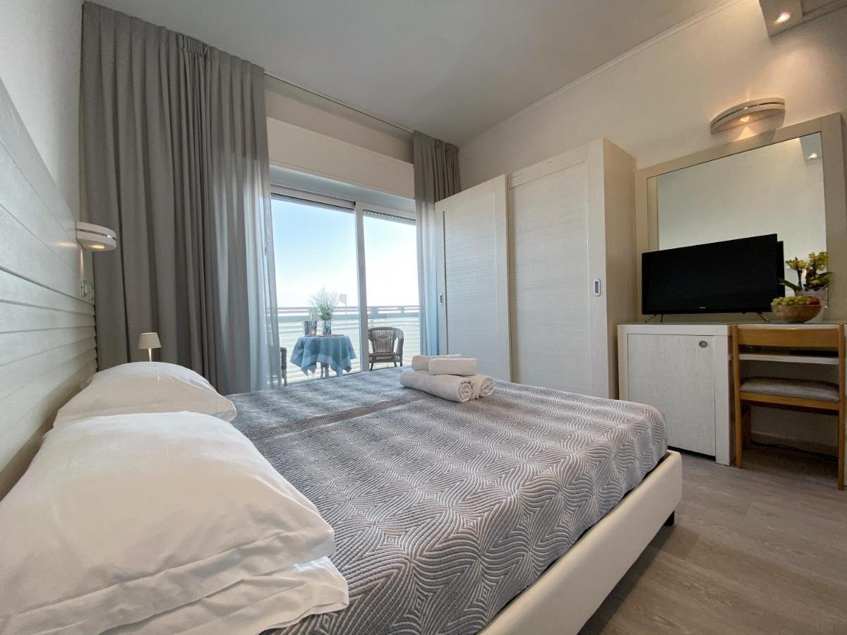 Club Hotel Річчоне Екстер'єр фото