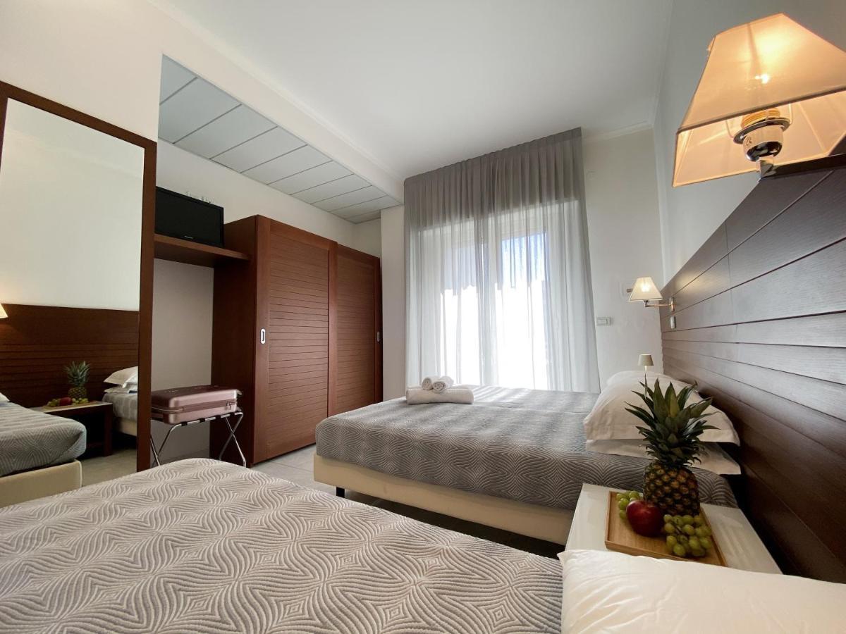 Club Hotel Річчоне Екстер'єр фото